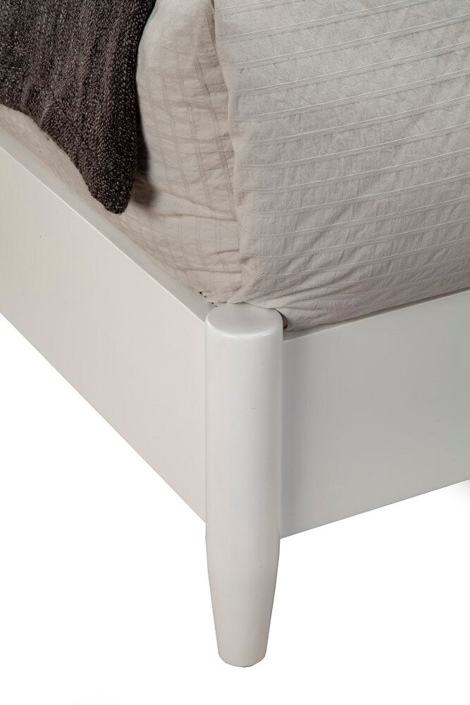 Alpine Furniture - Flynn Retro Standard King Bed w/Slat Back Headboard, White - 1066-W-27EK veiw 5