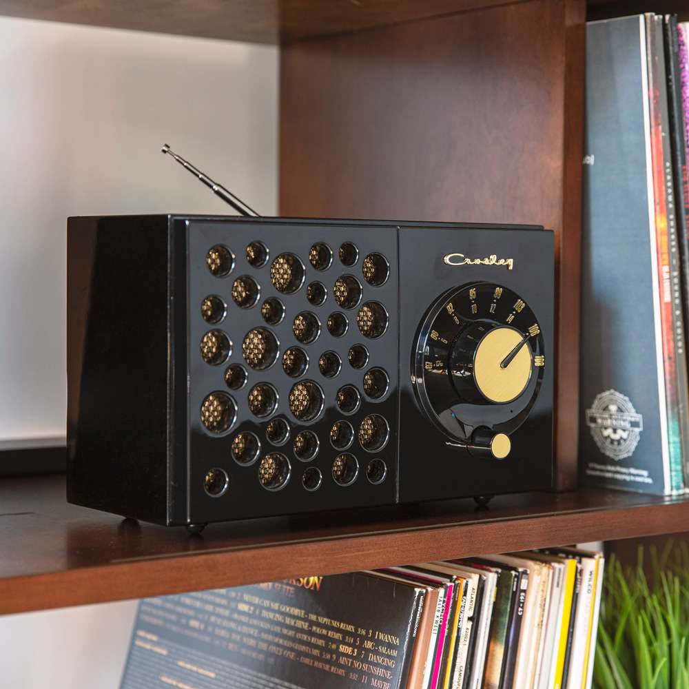 Crosley Radio - Maverick Radio In Black - CR3042A-BK veiw 3