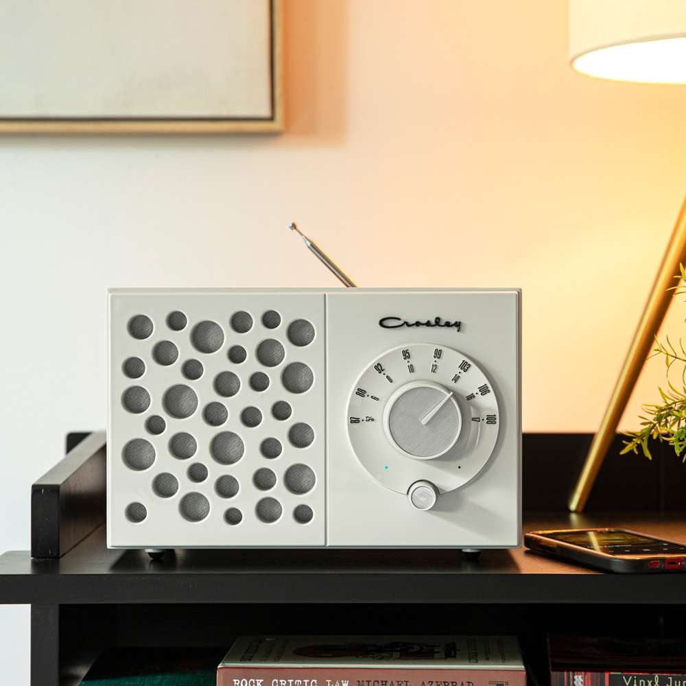 Crosley Radio - Maverick Radio In White Sand - CR3042A-WS veiw 4