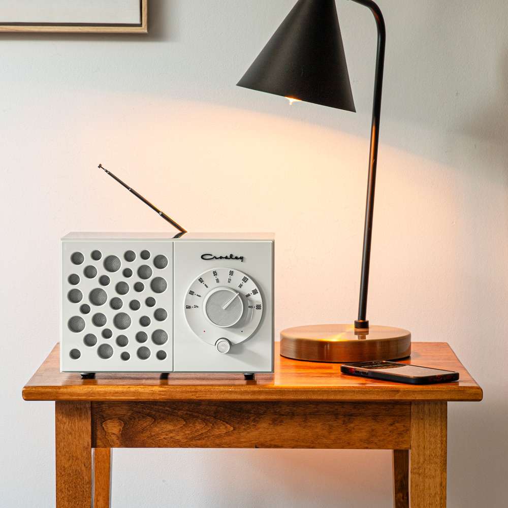 Crosley Radio - Maverick Radio In White Sand - CR3042A-WS veiw 6