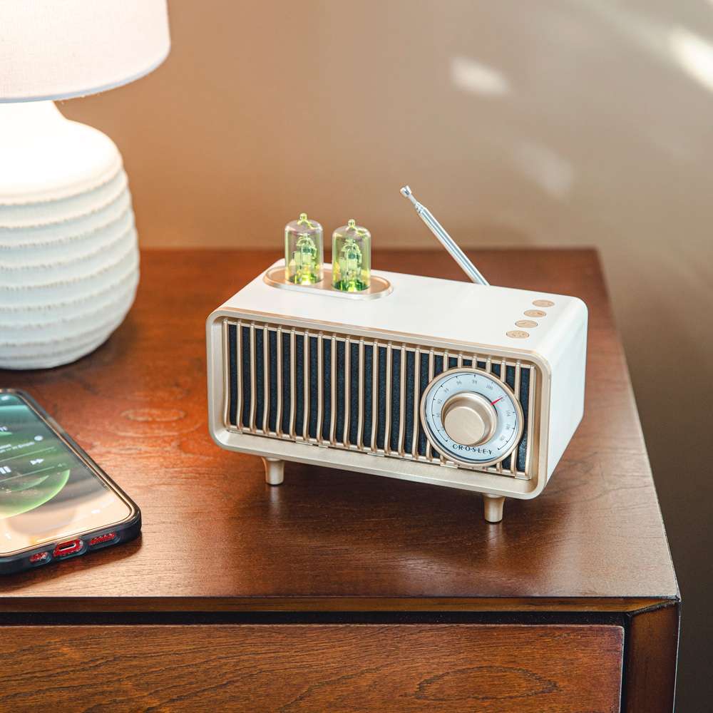 Crosley Radio - Milton Radio In White Sand - CR3043A-WS veiw 6