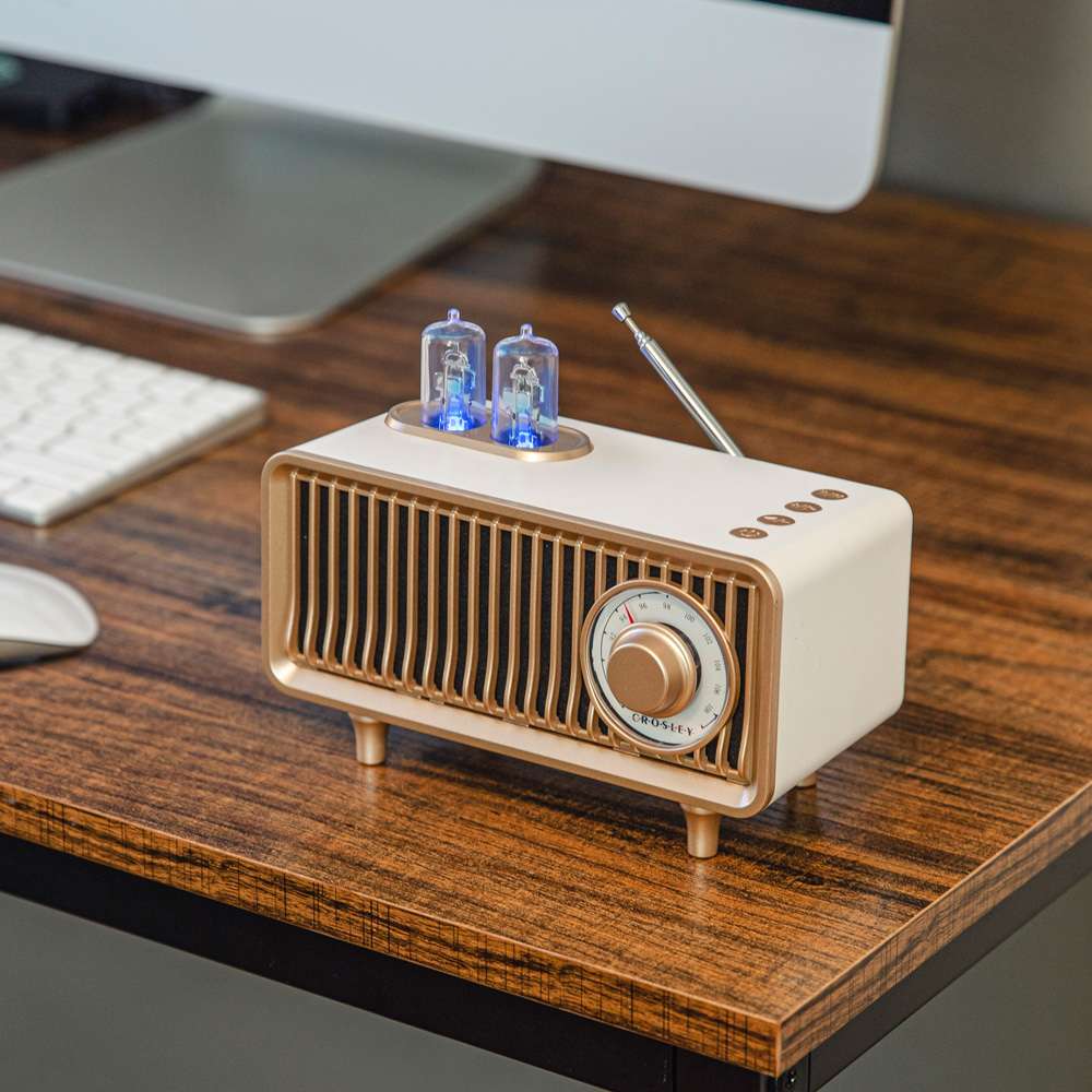 Crosley Radio - Milton Radio In White Sand - CR3043A-WS veiw 10