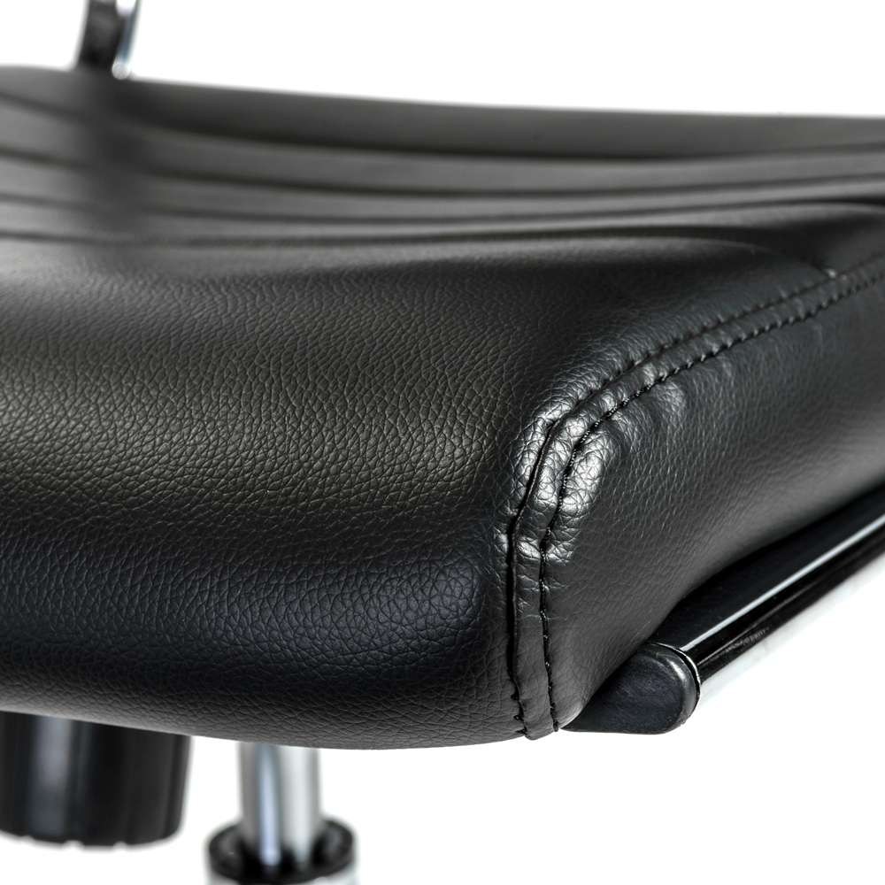 Euro Style - Axel Low Back Office Chair w/o Armrests in Black with Aluminum Base - 10608-BLK veiw 7