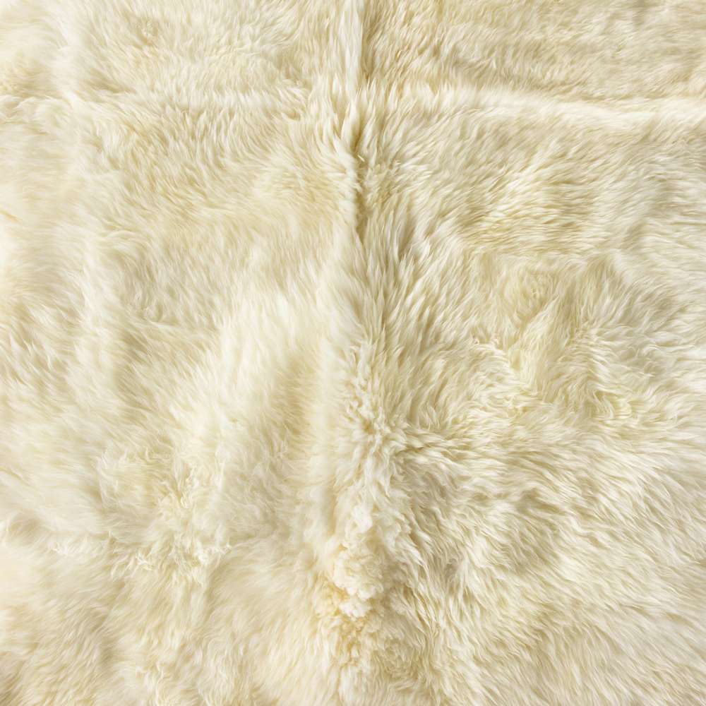 Four Hands - Lalo Lambskin Rug, Cream - 223281-001 veiw 3