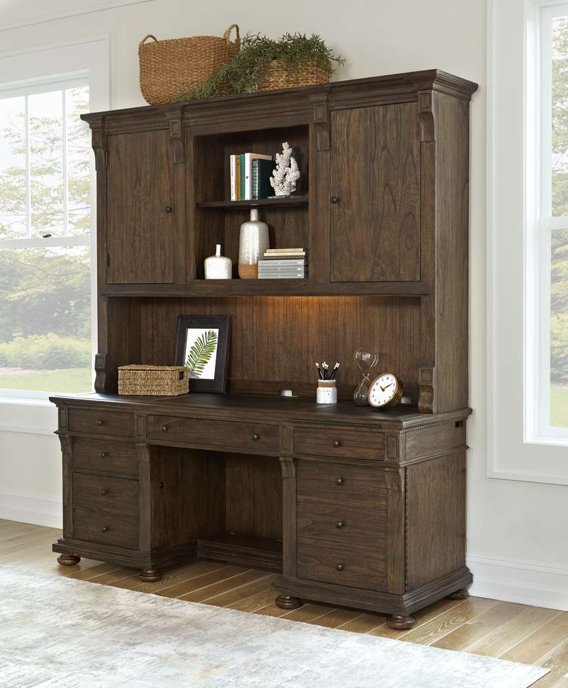 Hekman Furniture - Wellington Estates Office - Executive Credenza - 79421 veiw 2