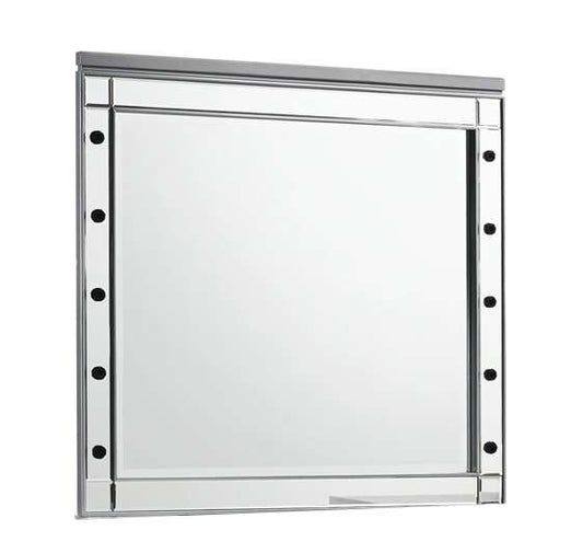 New Classic Furniture - Valentino Vanity Table Mirror (Bulbs Not Included)-Silver - BA9698S-091 veiw 1