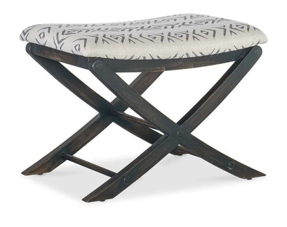 Hooker Furniture - Retreat Camp Stool Bed Bench - 6950-90119-99 veiw 1