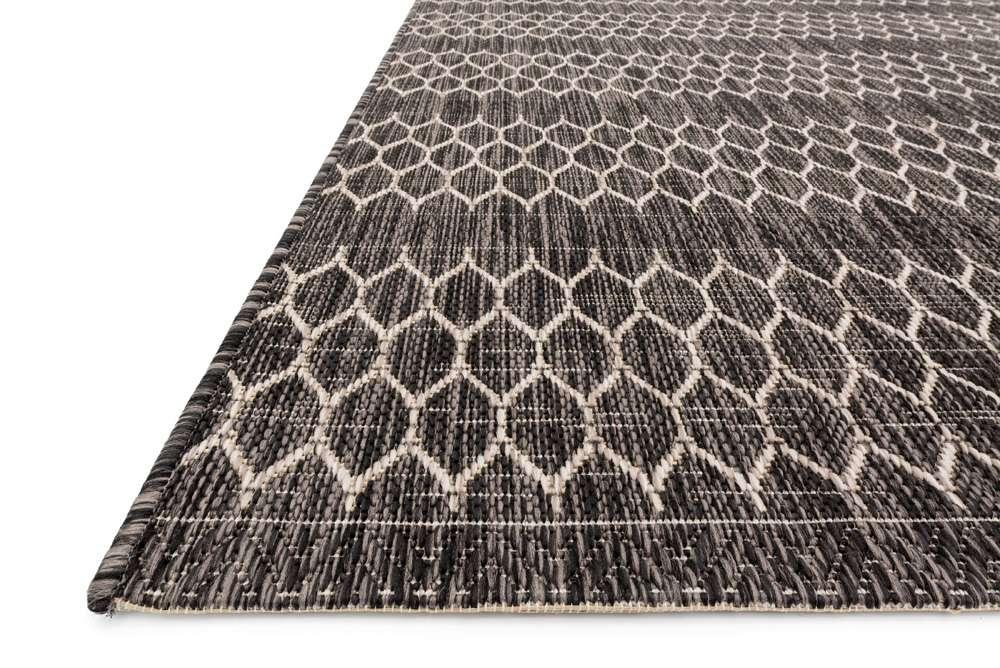 Loloi - Isle Black / Grey 5-3in x 7-7in Area Rug - ISLEIE-01BLGY5377 veiw 3