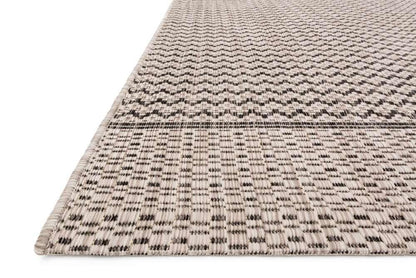 Loloi - Isle Grey / Black 9-2in x 12-1in Area Rug - ISLEIE-03GYBL92C1 veiw 2