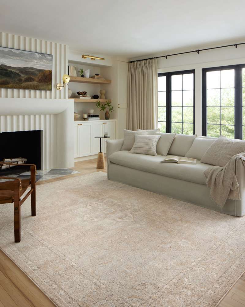 Loloi - Odette Beige / Silver 4-0in x 6-0in Accent Rug - ODETODT-05BESI4060 veiw 2