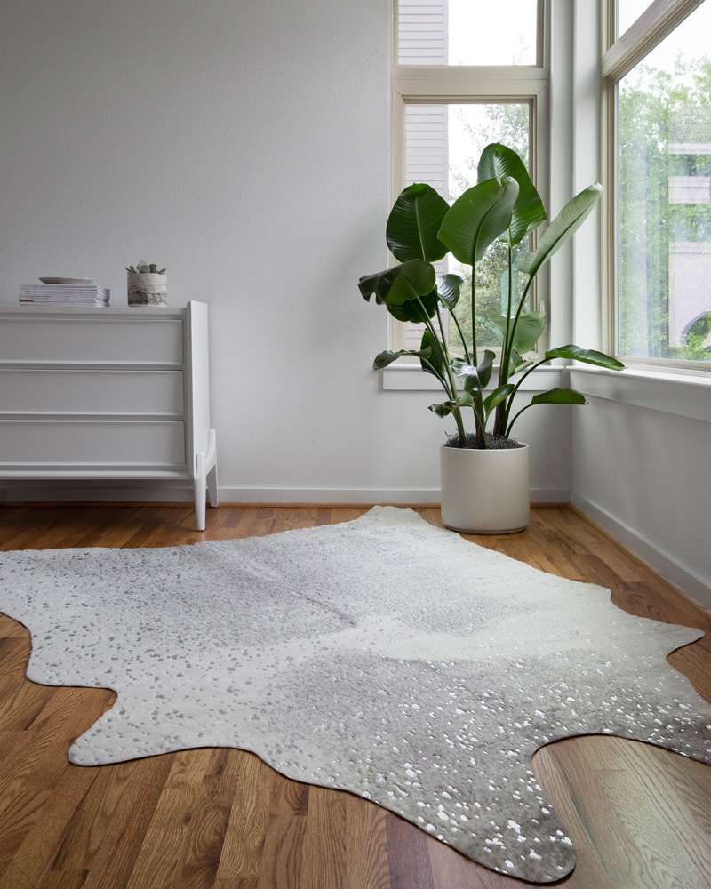 Loloi - Bryce Grey / Silver 3-10in x 5 Accent Rug - BRYCBZ-02GYSI3A50 veiw 2