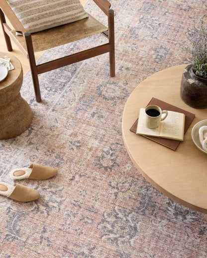 Loloi - Skye Blush / Grey 6-0in x 9-0in Area Rug - SKYESKY-01BHGY6090 veiw 4