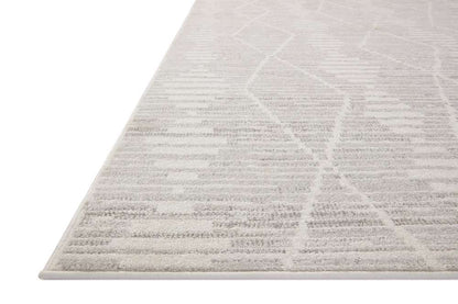 Loloi - Kamala Ivory / Silver 4-0in x 6-0in Accent Rug - KAMAKAM-02IVSI4060 veiw 3