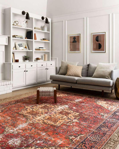 Loloi - Loren Red / Navy 3-6in x 5-6in Accent Rug - LORELQ-07RENV3656 veiw 2