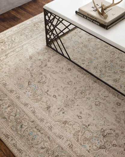 Loloi - Loren Sand / Taupe 3-6in x 5-6in Accent Rug - LORELQ-03SATA3656 veiw 3