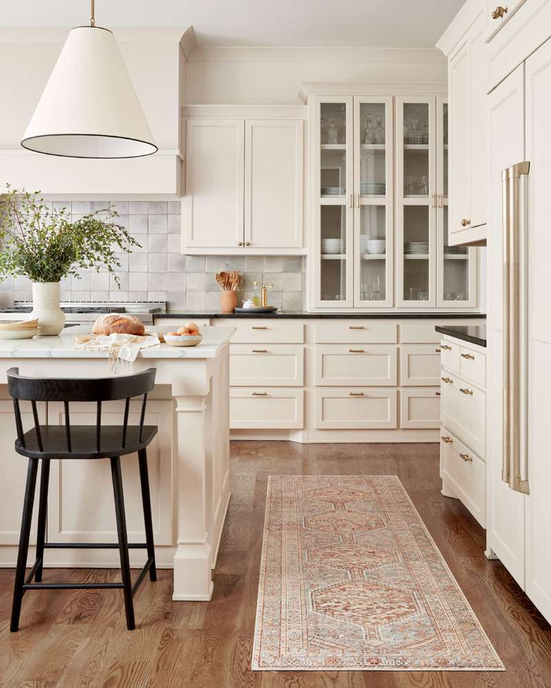 Chris Loves Julia x Loloi - Jules Tangerine / Mist 2-3in x 3-9in Accent Rug - JULSJUL-04TGMI2339 veiw 3