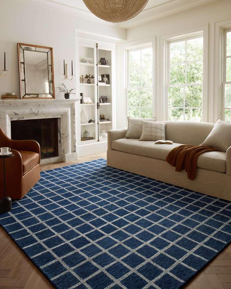 Chris Loves Julia x Loloi - Polly Navy / Silver 7-9in x 9-9in Area Rug - POLLPOL-05NVSI7999 veiw 2