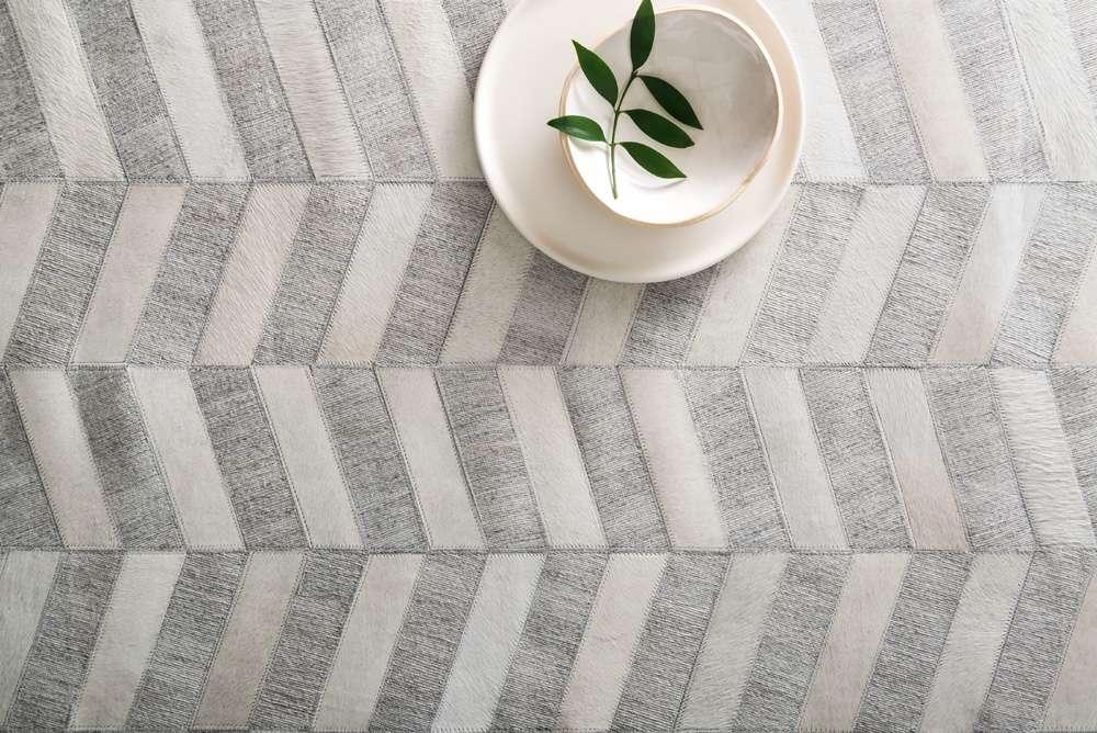 Loloi - Dorado Grey / Ivory 5-0in x 7-6in Area Rug - DORADB-01GYIV5076 veiw 3