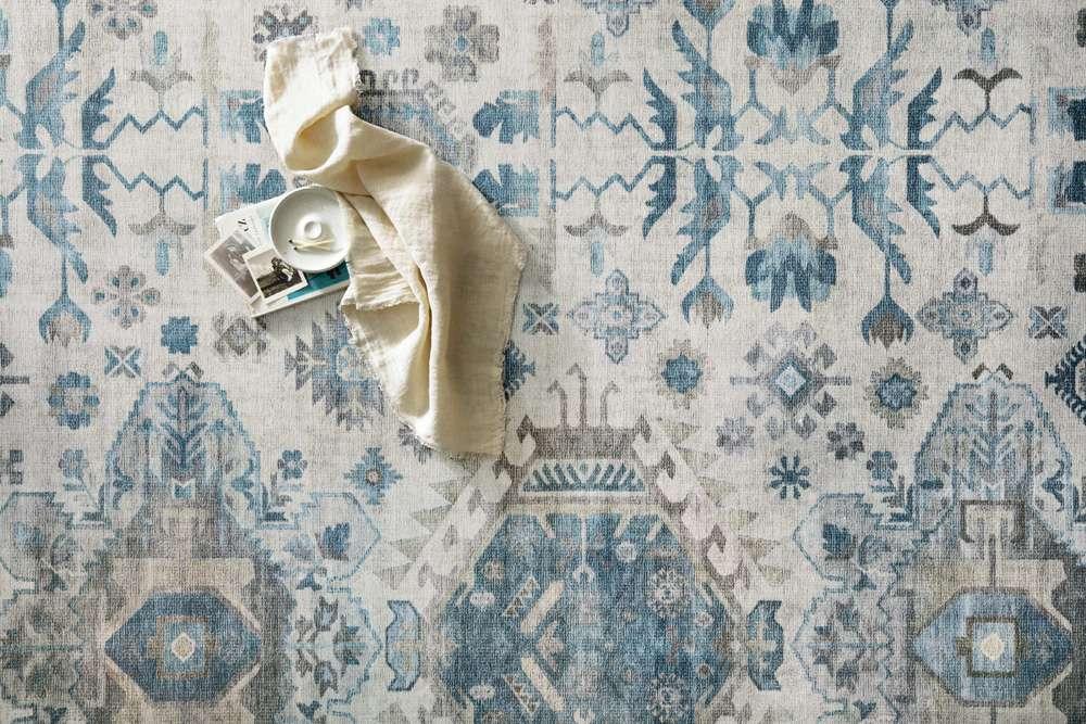 Loloi - Heidi Ivory / Ocean 7-6in x 9-6in Area Rug - HEIDHEI-04IVOC7696 veiw 3