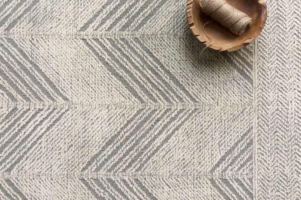 Loloi - Kopa Grey / Ivory 18in x 18in Sample Rug - KOPAKO-02GYIV160S veiw 3