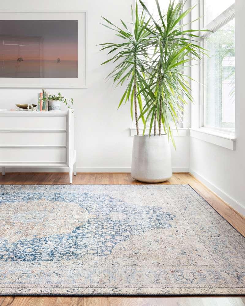 Loloi - Layla Blue / Tangerine 3-6in x 5-6in Accent Rug - LAYLLAY-07BBTG3656 veiw 2