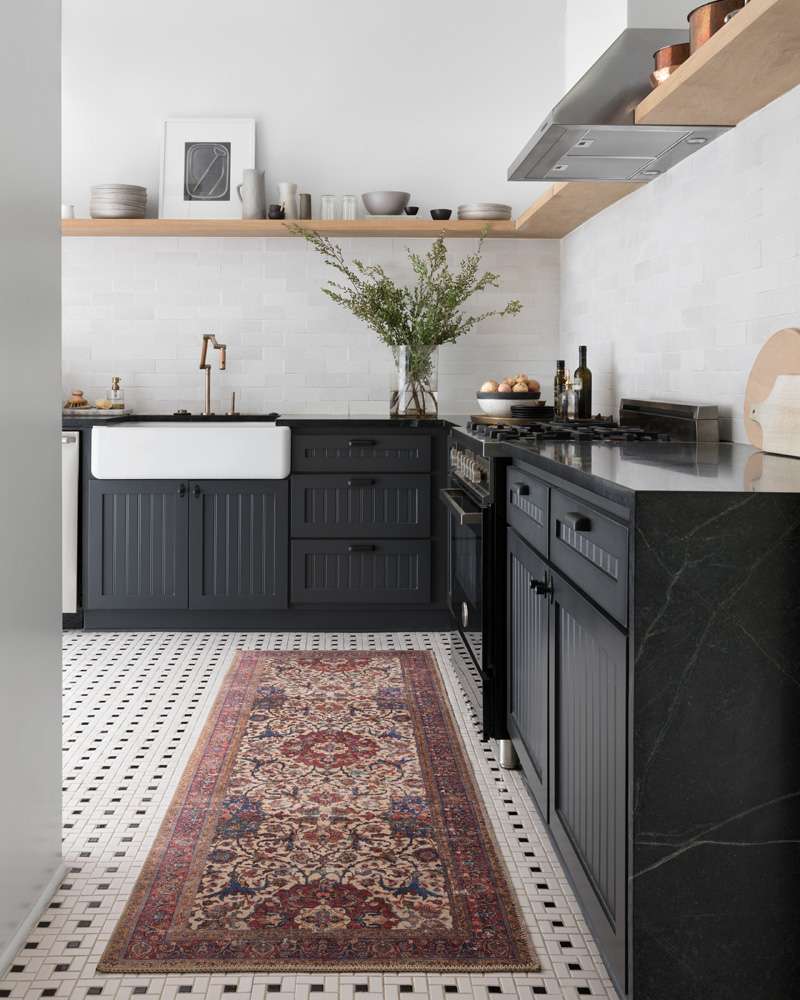 Loloi - Loren Sand / Multi 7-6in x 9-6in Area Rug - LORELQ-11SAML7696 veiw 3