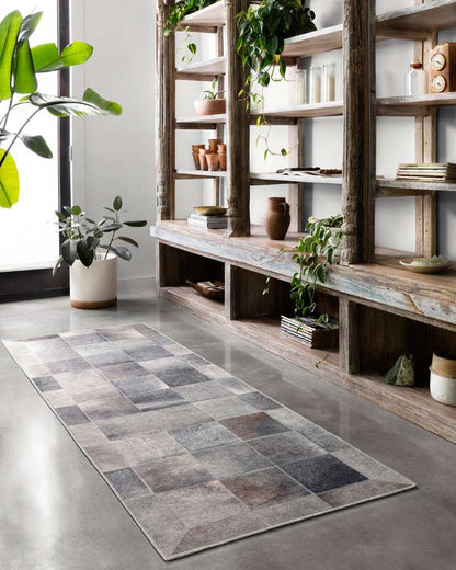 Loloi - Maddox Charcoal / Grey 3-6in x 5-6in Accent Rug - MADDMAD-06CCGY3656 veiw 3