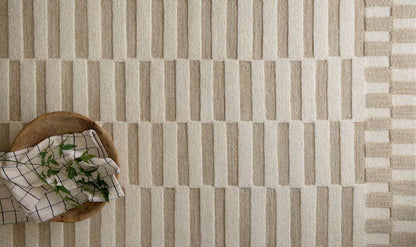 Chris Loves Julia x Loloi - Bradley Ivory / Beige 5-0in x 7-6in Area Rug - BRAYBRL-02IVBE5076 veiw 3