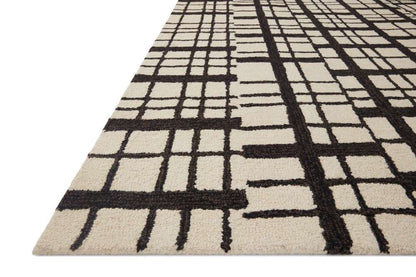 Chris Loves Julia x Loloi - Polly Black / Ivory 18in x 18in Sample Rug - POLLPOL-02BLIV160S veiw 3