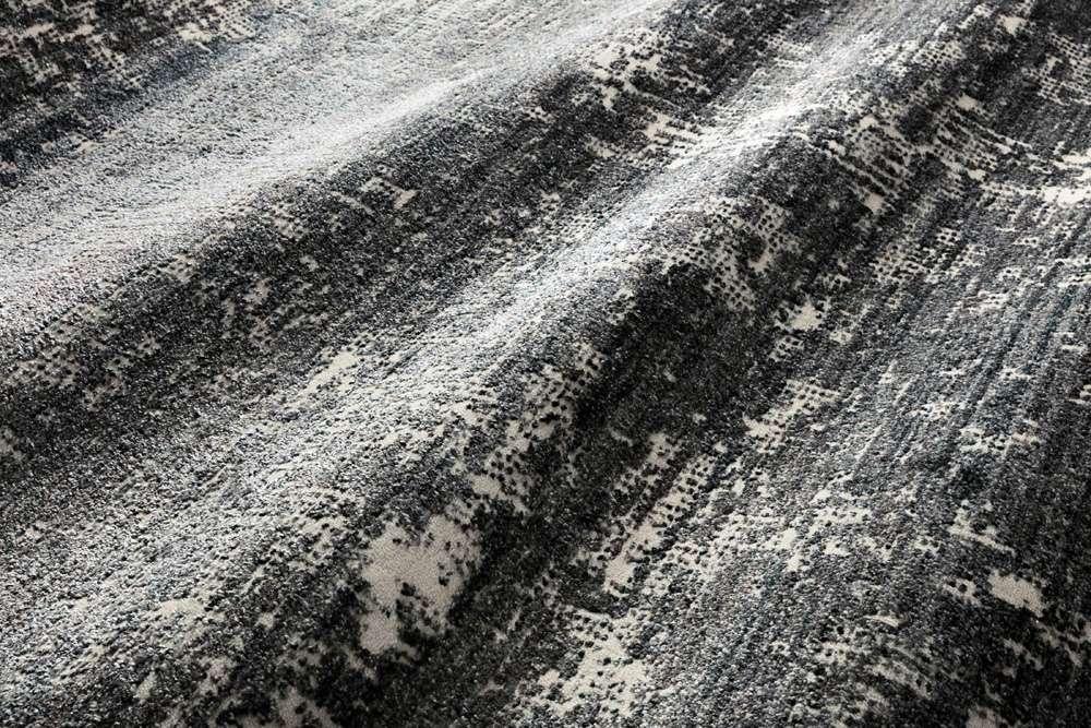 Loloi - Augustus Denim 3-7in x 5-7in Accent Rug - AUGSAGS-05DE003757 veiw 2