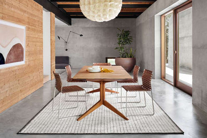 Loloi - Beverly Ivory / Black 5-6in x 8-6in Area Rug - BEVEBEV-01IVBL5686 veiw 4