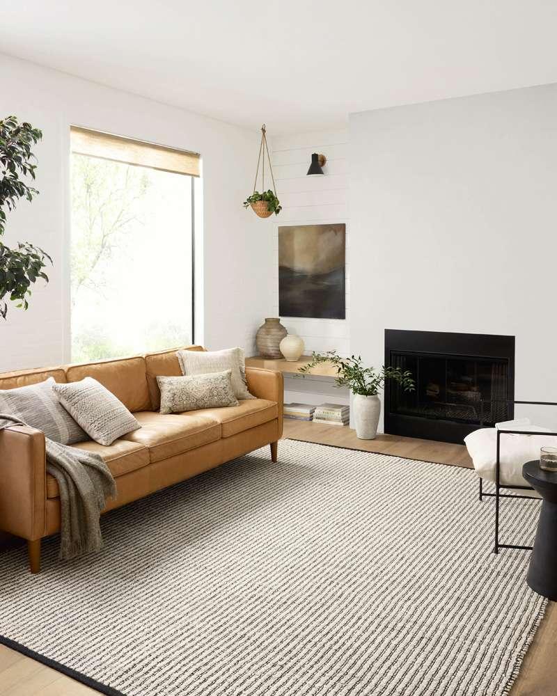 Angela Rose x Loloi - Colton Ivory / Black 2-0in x 3-0in Accent Rug - COLOCON-02IVBL2030 veiw 4