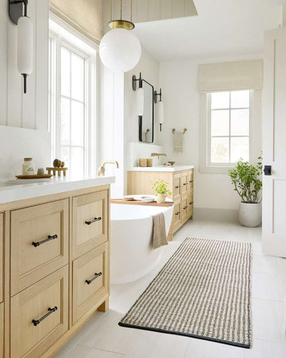 Angela Rose x Loloi - Colton Ivory / Black 2-0in x 3-0in Accent Rug - COLOCON-02IVBL2030 veiw 5