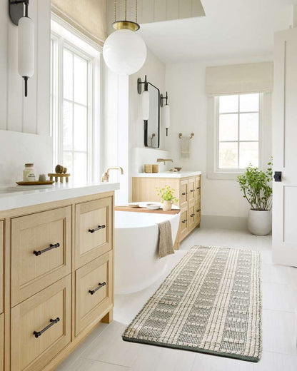 Angela Rose x Loloi - Colton Ivory / Sage 4-0in x 6-0in Accent Rug - COLOCON-03IVSG4060 veiw 3