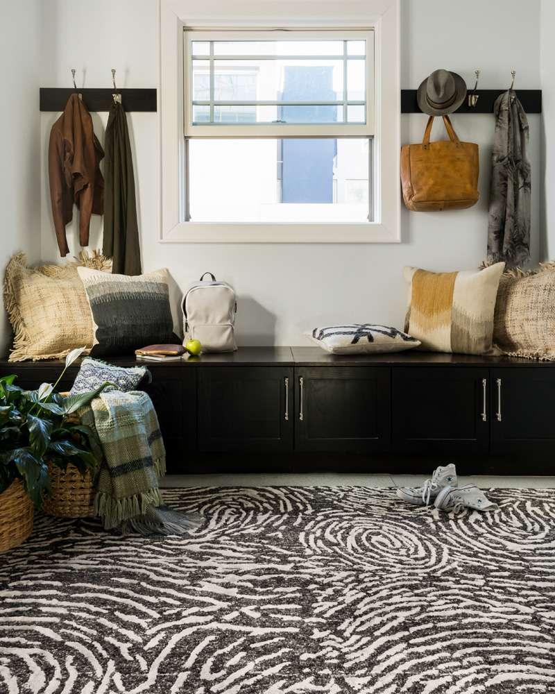Loloi - Juneau Charcoal / Silver 5-0in x 7-6in Area Rug - JUNEJY-04CCSI5076 veiw 2
