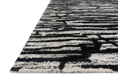 Loloi - Juneau Ivory / Black 9-3in x 13 Area Rug - JUNEJY-07IVBL93D0 veiw 2