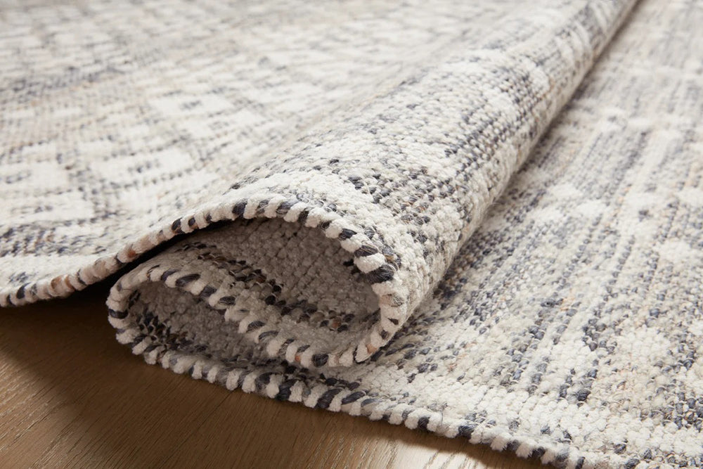 Angela Rose x Loloi - Rivers Denim / Ivory 3-6in x 5-6in Accent Rug - RIVRRIV-01DEIV3656 view 5