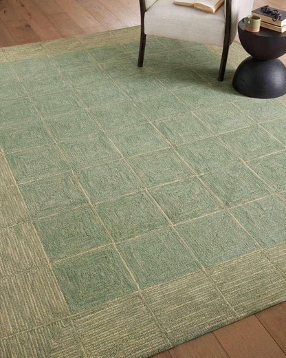 Chris Loves Julia x Loloi - Francis Green / Natural 2-0in x 5-0in Accent Rug - FRASFRA-02GRNA2050 veiw 4