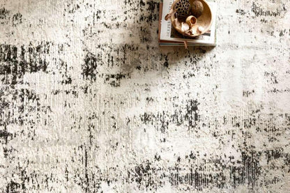 Loloi - Alchemy Silver / Graphite 7-11in x 10-6in Area Rug - ALCHALC-04SIGT7BA6 veiw 3