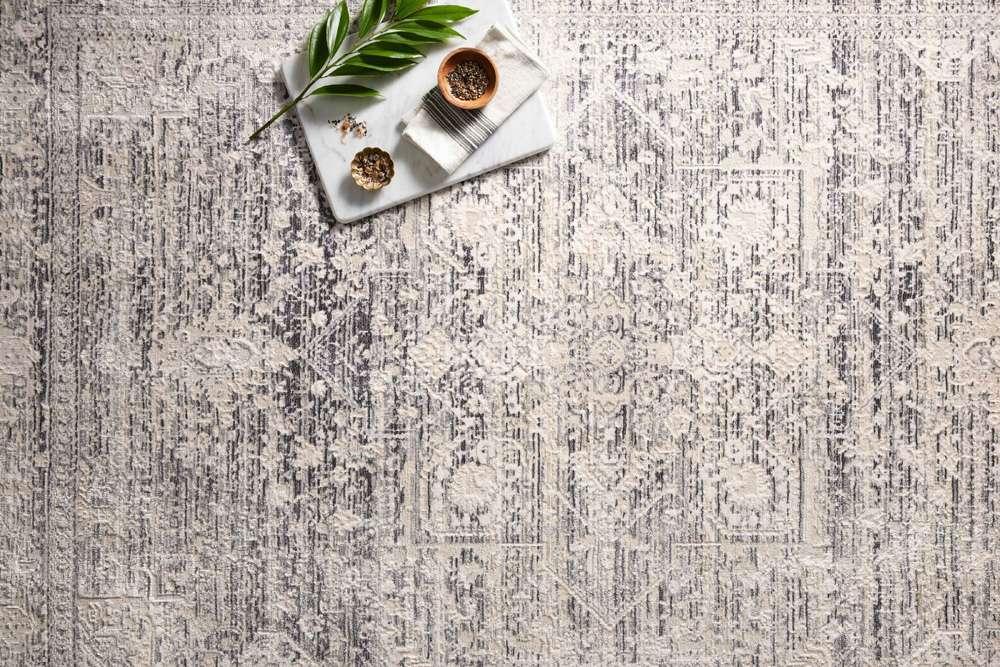 Loloi - Homage Ivory / Grey 2-0in x 3-4in Accent Rug - HOMAHOM-04IVGY2034 veiw 2