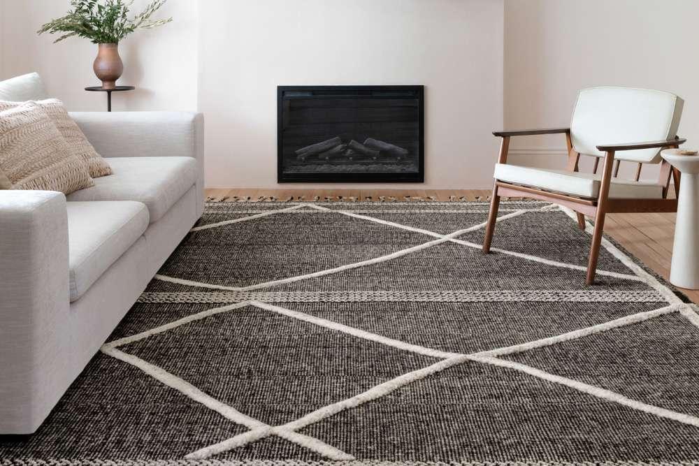 Loloi - Iman Beige / Charcoal 5-6in x 8-6in Area Rug - IMANIMA-02BECC5686 veiw 4