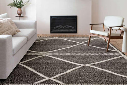 Loloi - Iman Beige / Charcoal 5-6in x 8-6in Area Rug - IMANIMA-02BECC5686 veiw 4