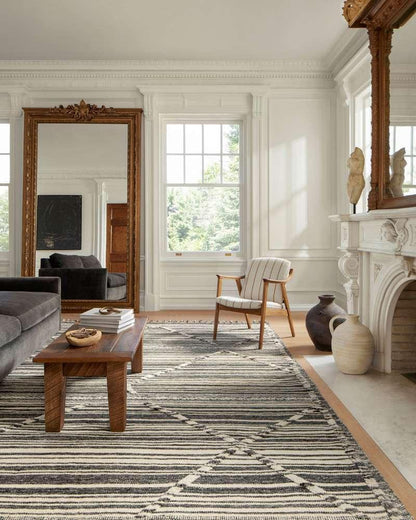 Loloi - Iman Ivory / Charcoal 5-6in x 8-6in Area Rug - IMANIMA-01IVCC5686 veiw 2