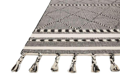 Loloi - Sawyer Black 3-6in x 5-6in Accent Rug - SAWYSAW-01BL003656 veiw 4
