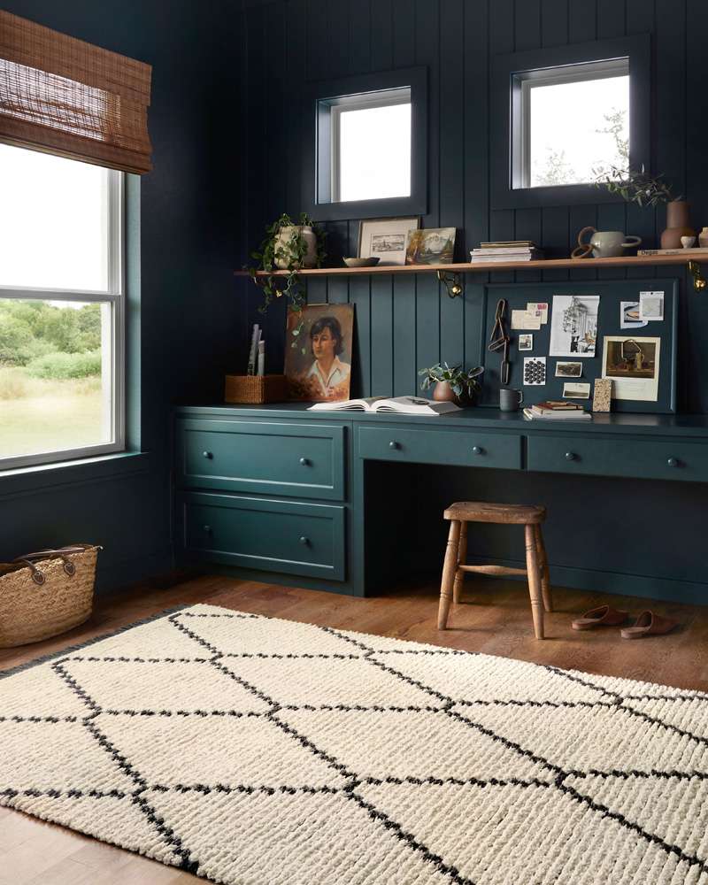 Chris Loves Julia x Loloi - Alice Cream / Charcoal 5-2in x 7-6in Area Rug - ALICALI-04CRCC5276 veiw 2