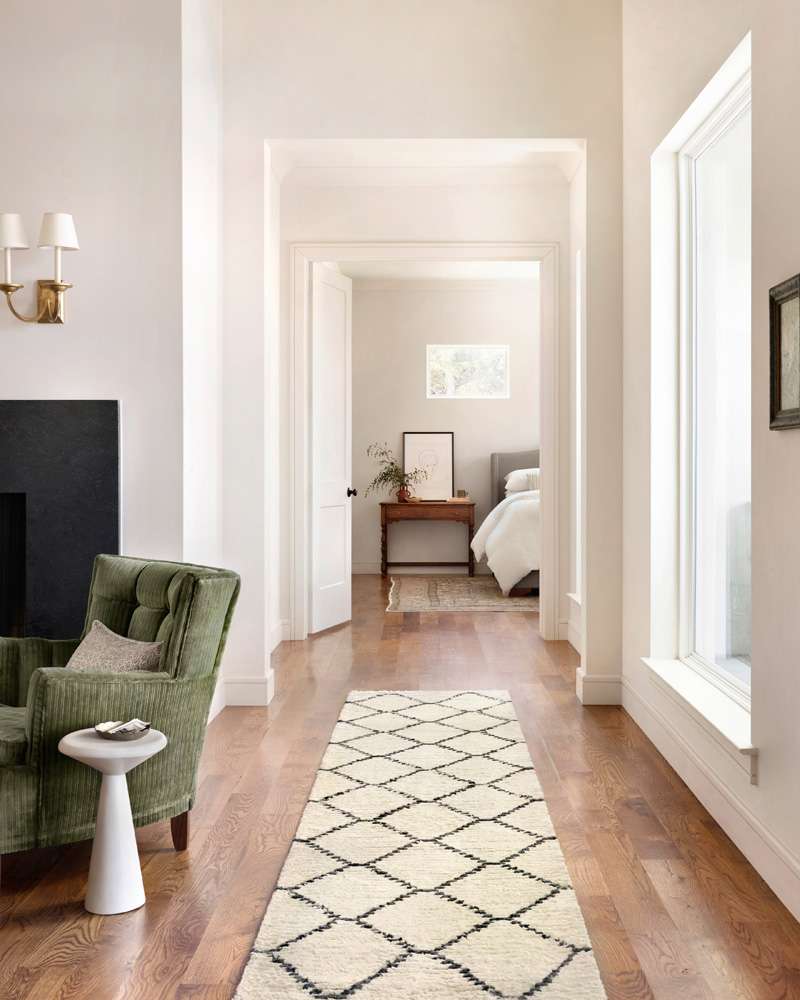 Chris Loves Julia x Loloi - Alice Cream / Charcoal 7-9in x 10 Area Rug - ALICALI-04CRCC79A0 veiw 5