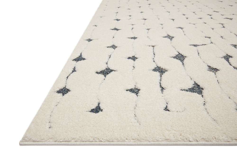 Loloi - Hagen White / Navy 9-6in x 13 Area Rug - HAGEHAG-04WHNV96D0 veiw 3