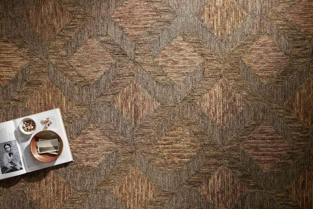 Loloi - Varena Rust / Bark 9-3in x 13 Area Rug - VAREVAR-03RUBS93D0 veiw 3