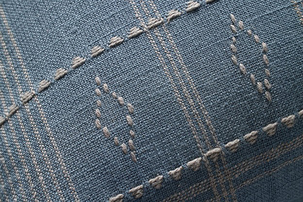 Angela Rose x Loloi - Lina Blue / Slate 18 x 18 Cover Only Pillow - P226PAR0016BBSLPIL1 view 3