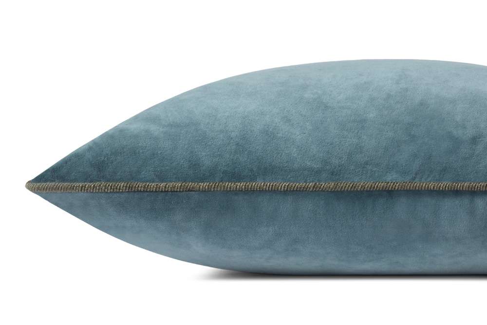 Chris Loves Julia x Loloi - Liza Blue 22 x 22 Cover w/Down Pillow - DSETPCJ0020BB00PIL3 veiw 3